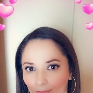 Meet your Posher, Claudia